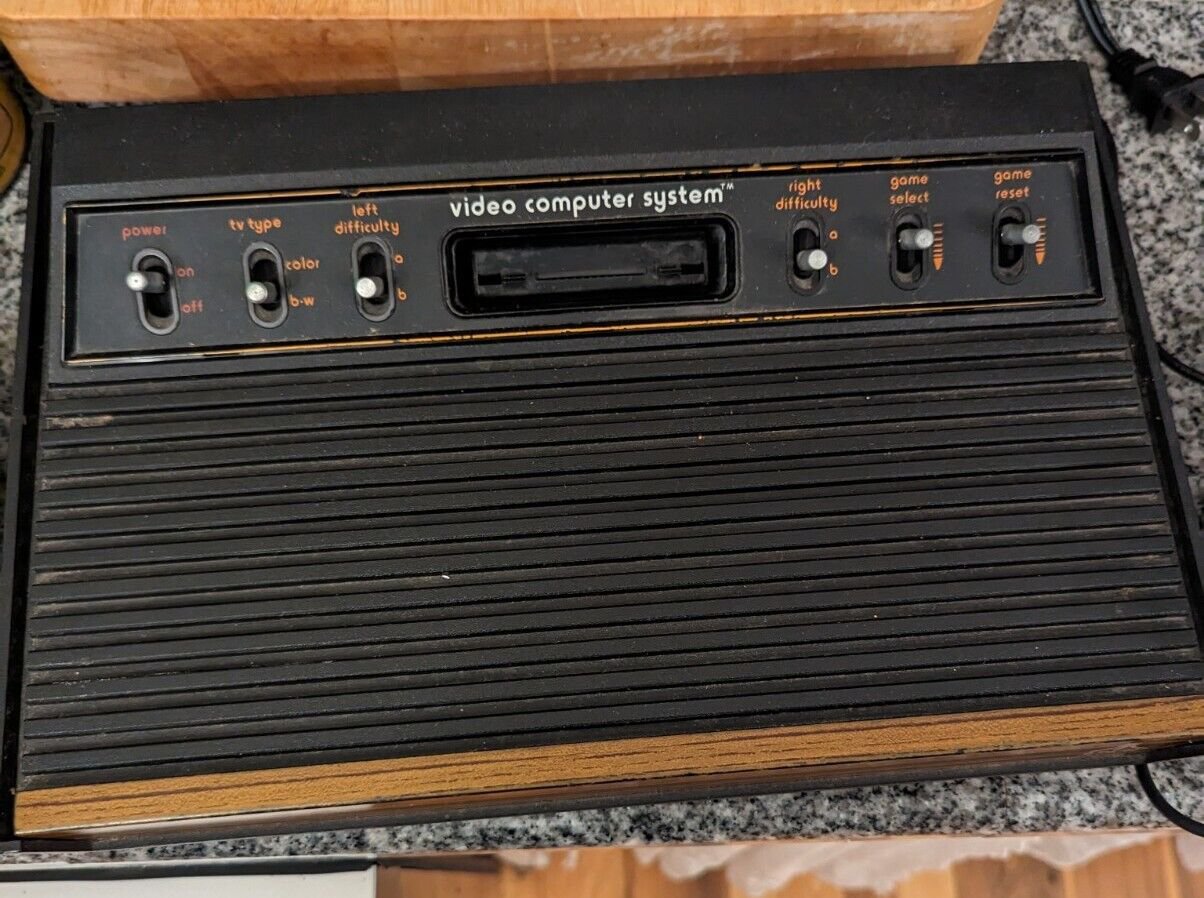Vintage Woodgrain Atari 2600 Video Computer System Console No Controllers