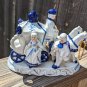 VINTAGE BLUE & WHITE GEORGE & MARTHA WASHINGTON FIGURINE