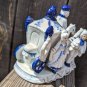 VINTAGE BLUE & WHITE GEORGE & MARTHA WASHINGTON FIGURINE