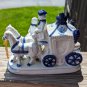 VINTAGE BLUE & WHITE GEORGE & MARTHA WASHINGTON FIGURINE