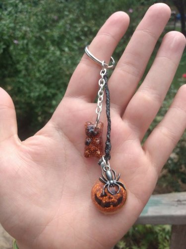 Halloween Gummy Bear Jack-o'-lantern Keychain Set