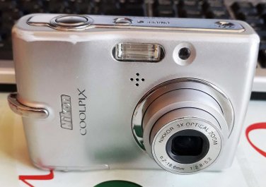 NIKON Coolpix L11 used