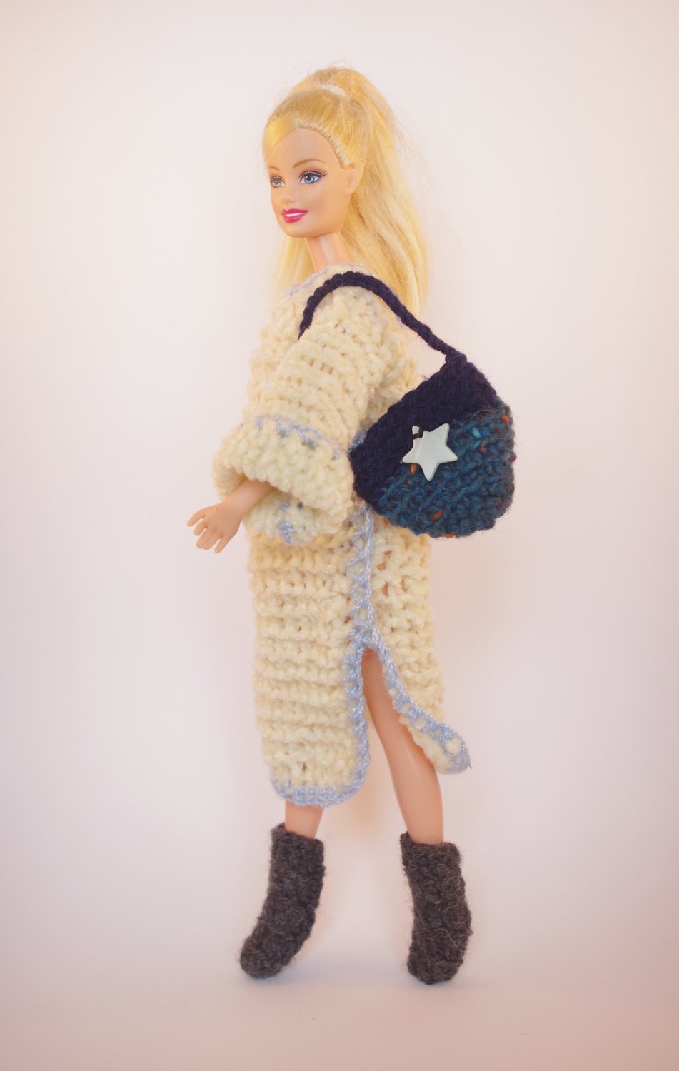 hand knitted oversized outfit + bag + boots for Barbie doll // ooak // PERFECT GIFT