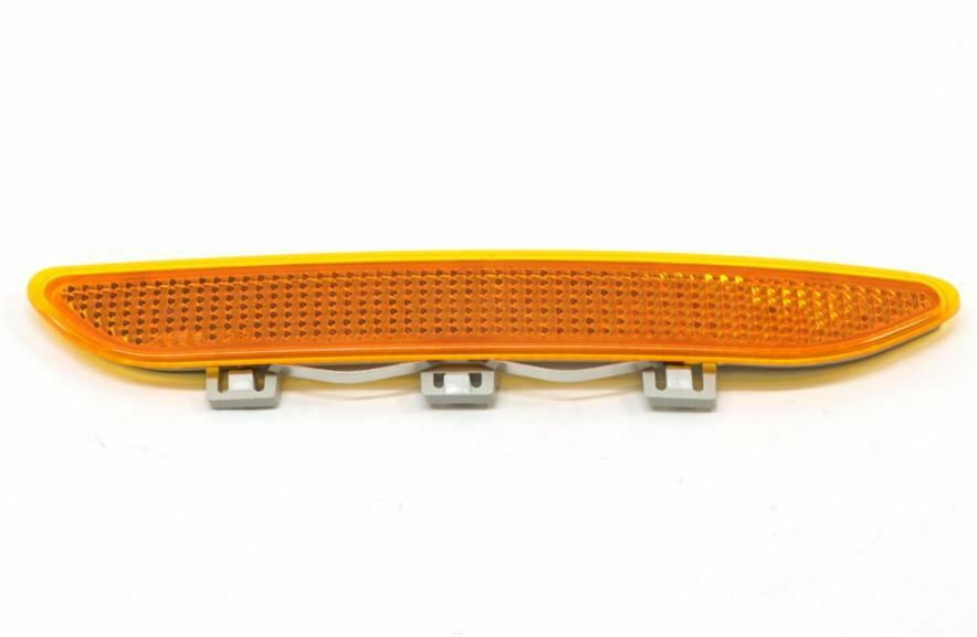 BMW 63146920690 Front Bumper Reflector RIGHT E46 2003-2006 Facelift  (OE GENUINE