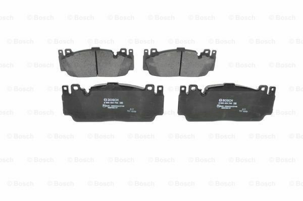 BOSCH 0986494762 Brake Pad Set, disc brake for BMW