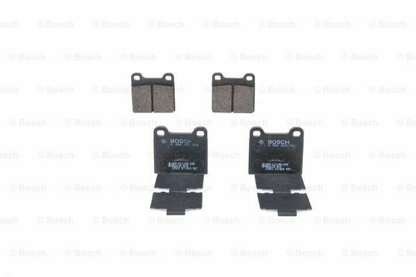 BOSCH 0986466302 Brake Pad Set, disc brake for MERCEDES-BENZ, VOLVO