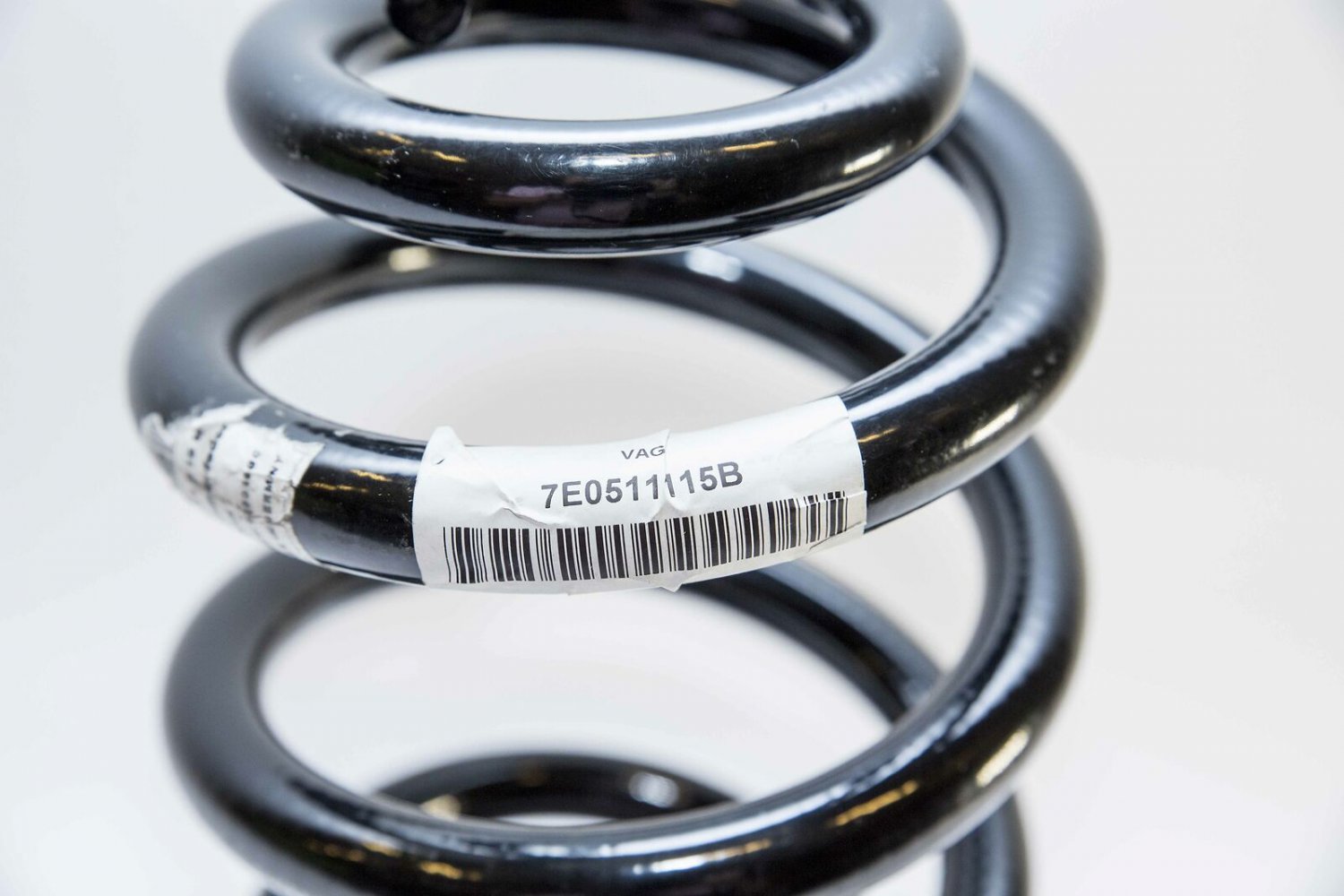 VW AUDI SKODA SEAT 7E0511115B VW 7E0511115B Coil Spring Rear Axle Multivan T5 Tr