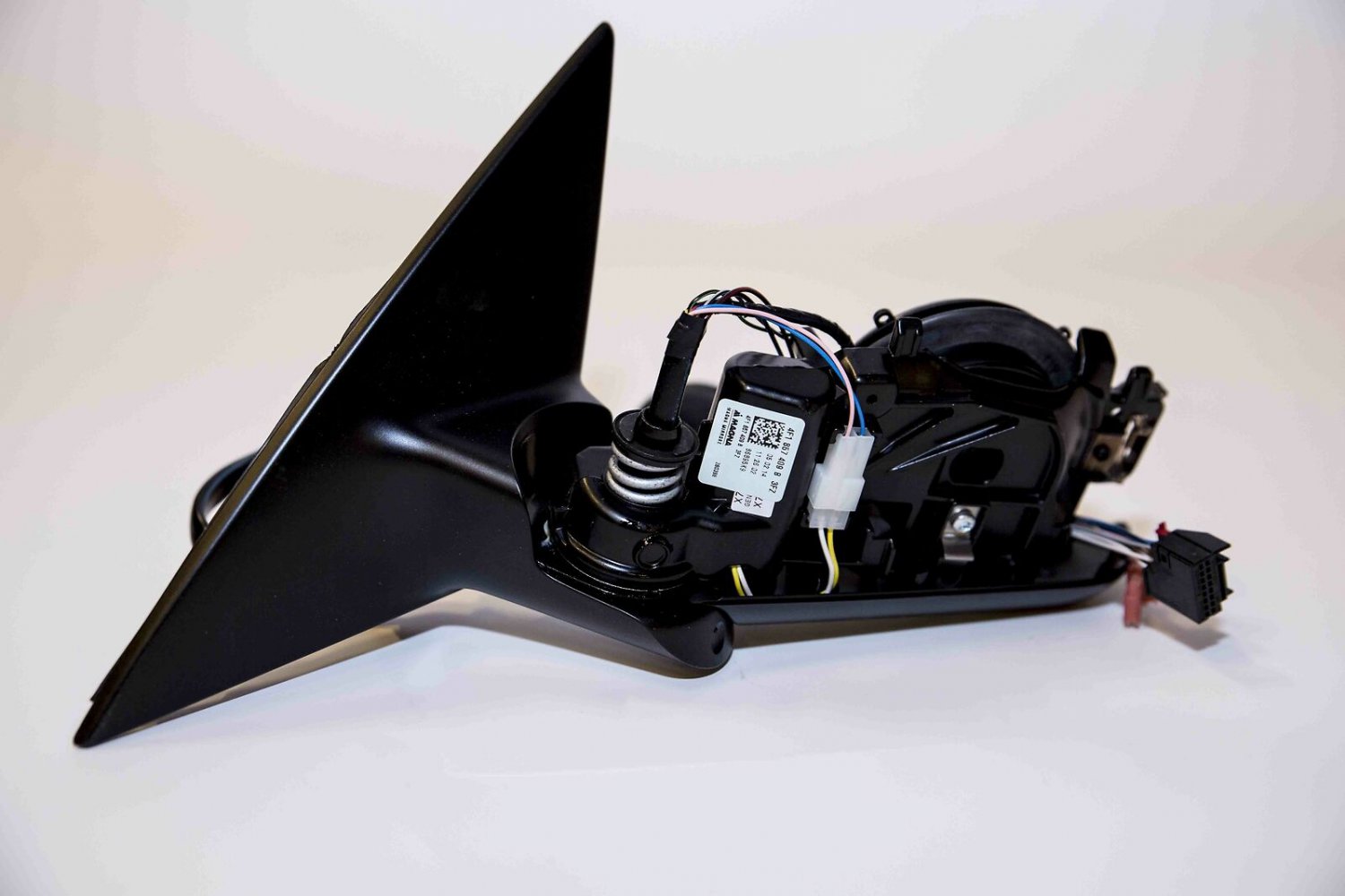 VW AUDI SKODA SEAT 4F1857409B3FZ Audi 4F1857409B3FZ Exterior Mirror Mount, Left,