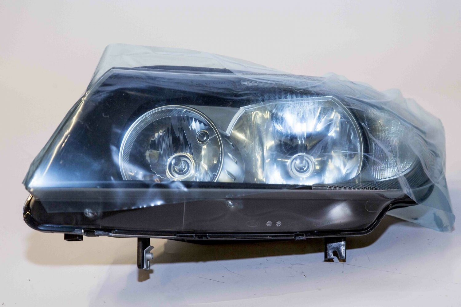 BMW 63116942747 Headlight Left 3' Series E90 E91 Sedan, OE (Genuine) (OE GENUINE