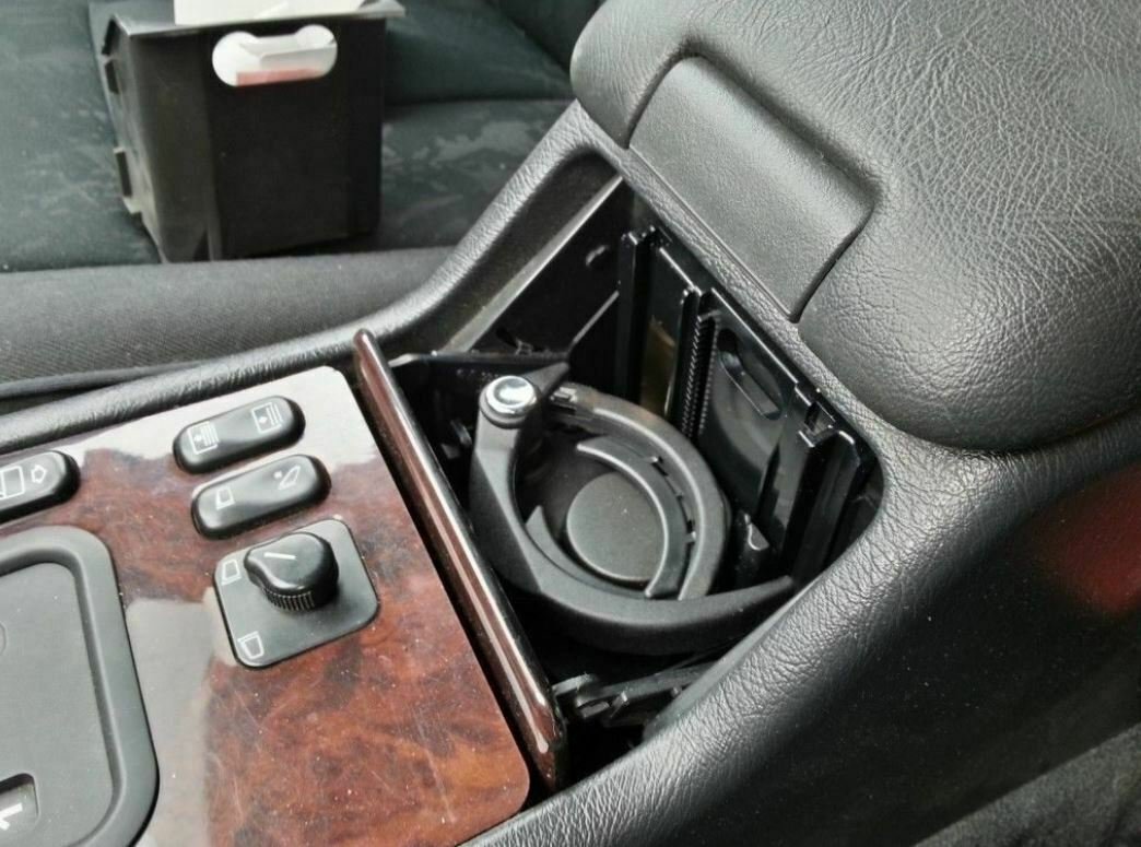 MERECEDES-BENZ B66920101 Mercedes Benz E Class Cup Holder E300 E320 E420 E430 E5