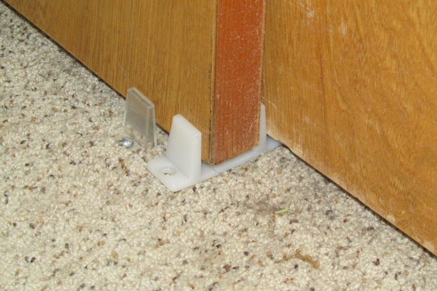 CLEAR Bypass, N6563 Style Universal Door Guide 1 , 4-3/16 in X 1 Made in the USA