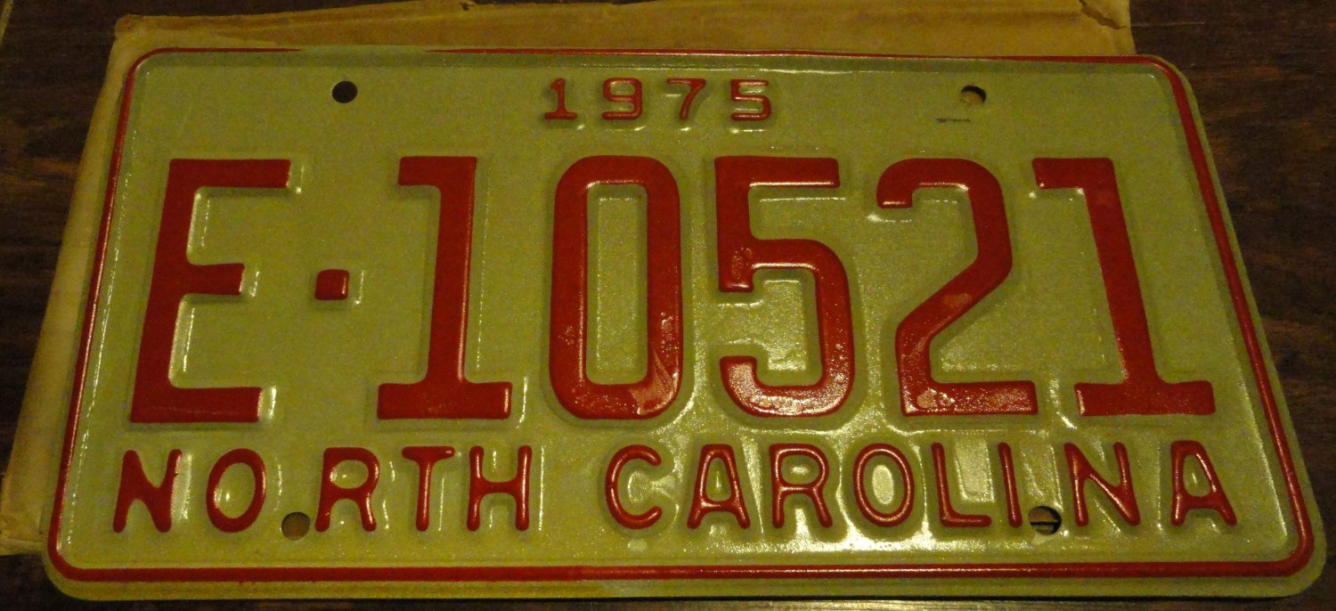 NOS 1975 North Carolina license plate E 10521 new old stock