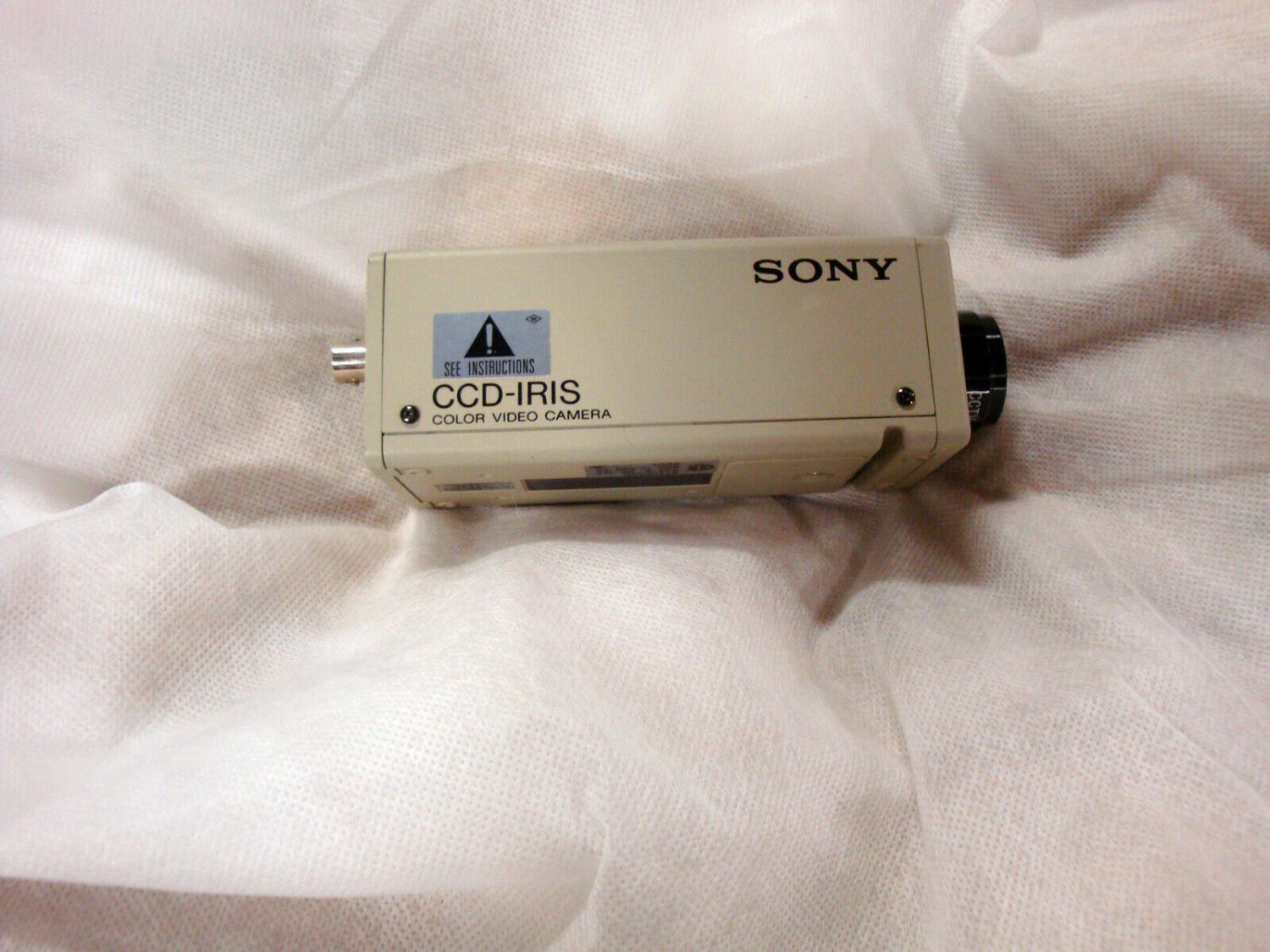 Sony CCD-IRIS Surveillance Camera DXC-107A