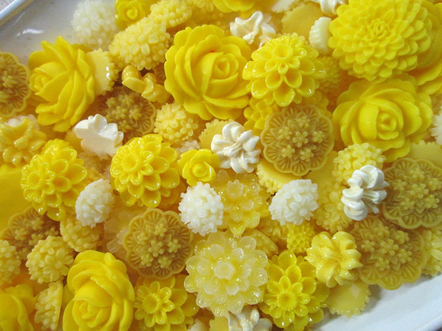 10 Piece Yellow Mix Flower Cabochons Grab Bag 10pc Roses Mums (DESTASH SALE) F671