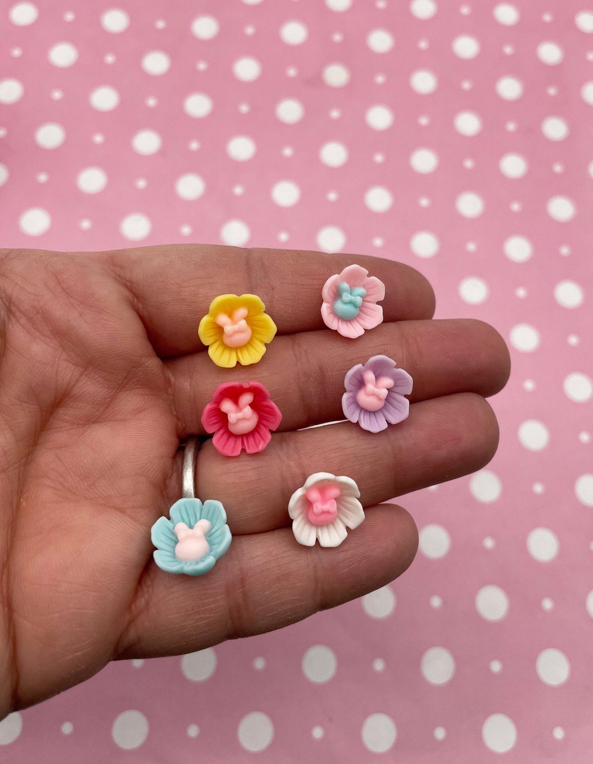 10 Assorted Pastel 13mm Resin Flower Cabochons With Tiny Bunny Rabbit Heads Inside 982