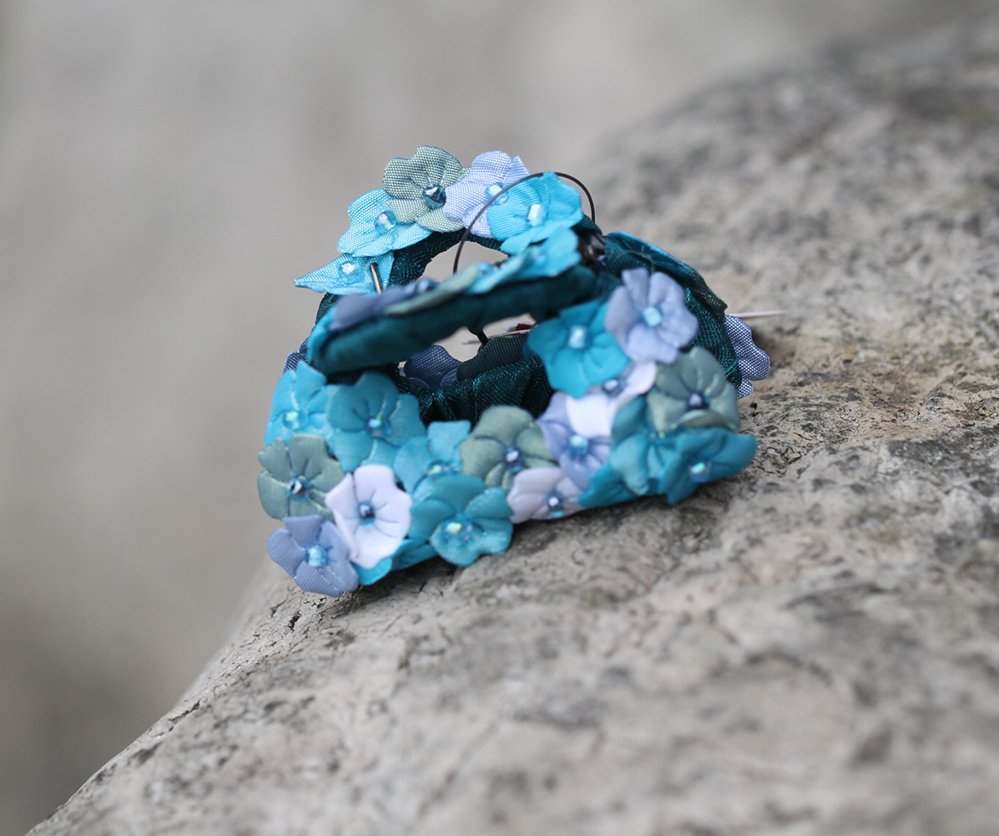 Small Blue Nature Handmade Flower Hair Clip Crystal Hair Claw Floral  Blossom FlowerJaw Clip