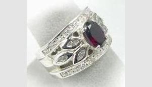 925 Silver Genuine Garnet Diamond cz Ring size 9