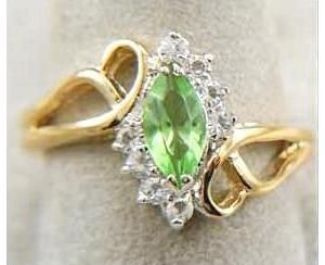 Simulated Peridot Diamond cz Ring size 5
