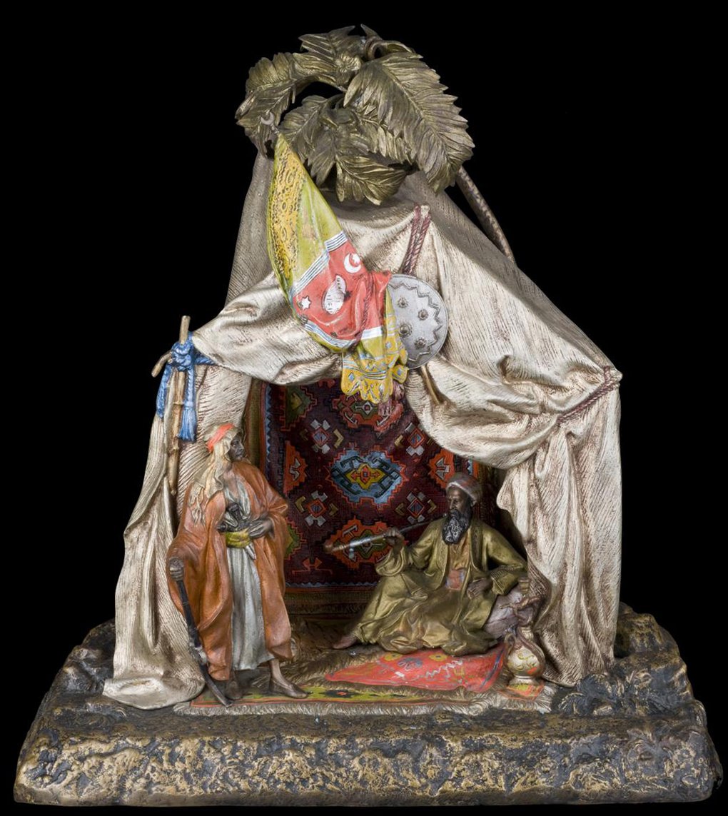 Decor Art Austria Chotka Bronze Desk lamp Sultan in a marquee. with a guard