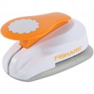 Fiskars 2X-Large Lever Punch, Pretty Scallops 2.5 Inches