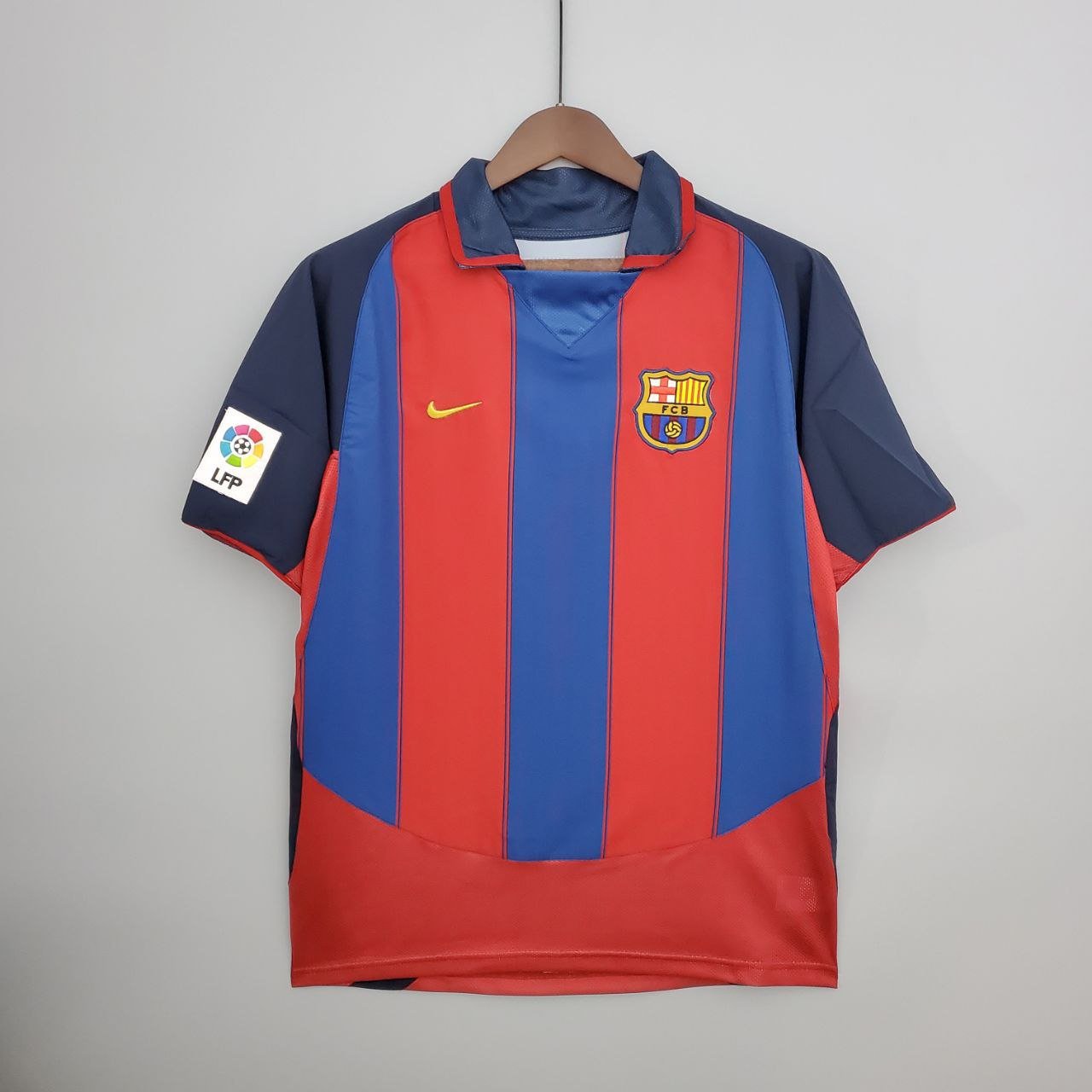 Barcelona 2003 04 Retro Jersey Home Long sleeve Soccer Jersey Barcelona 03 04