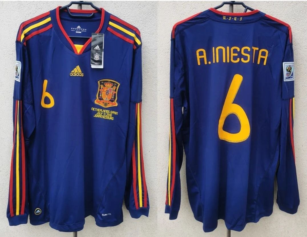 Spain 2010 Retro Jersey A.INIESTA 6 Home New Soccer Jersey
