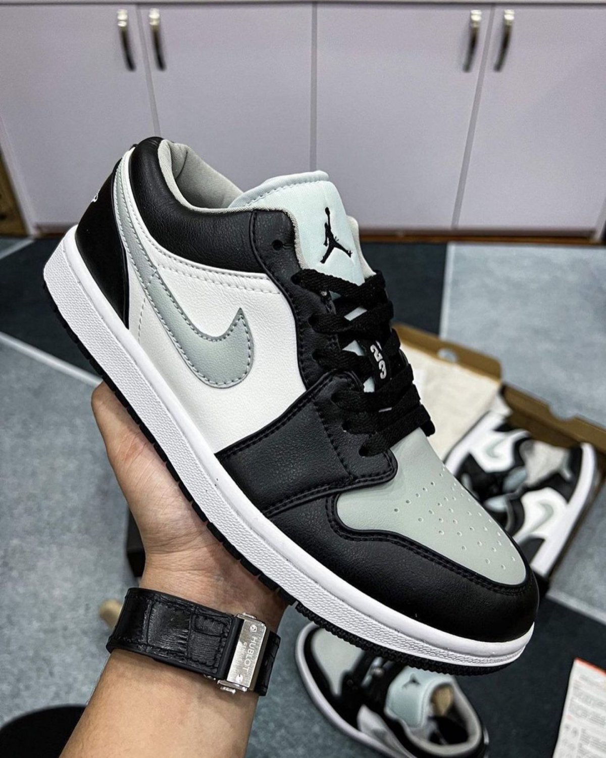 Air Jordan 1 Low 'Shadow Toe'