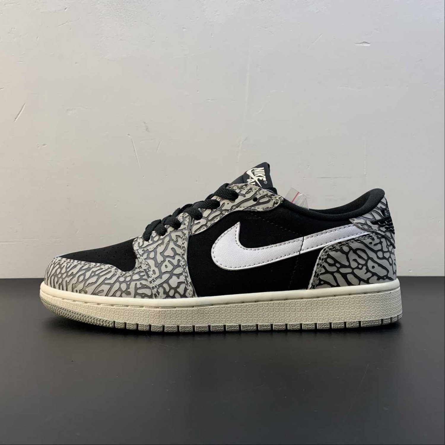 Air Jordan 1 Low OG &acirc;��Black Cement&acirc;�� CZ0790-001