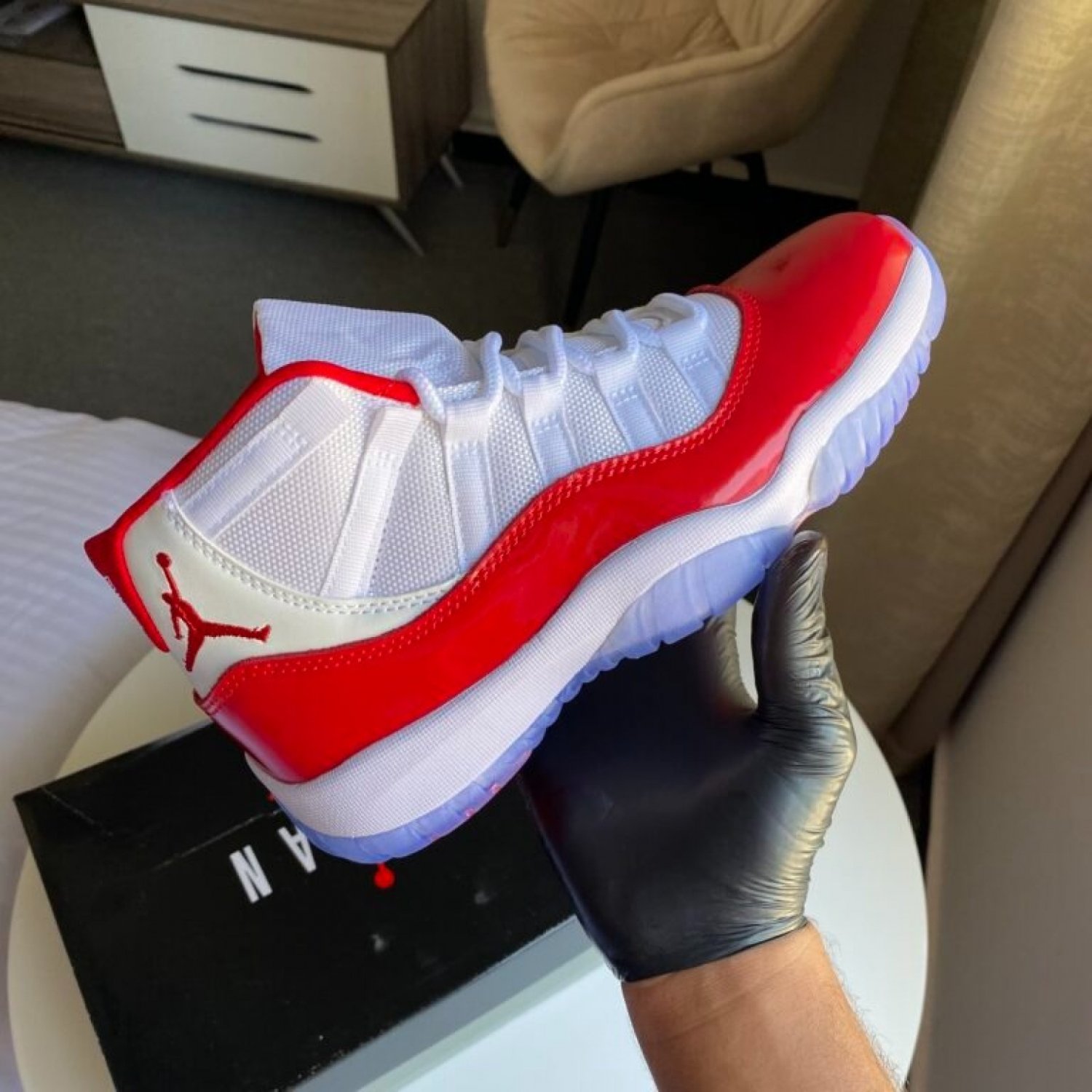 Air Jordan 11 Retro &acirc;��Cherry&acirc;��