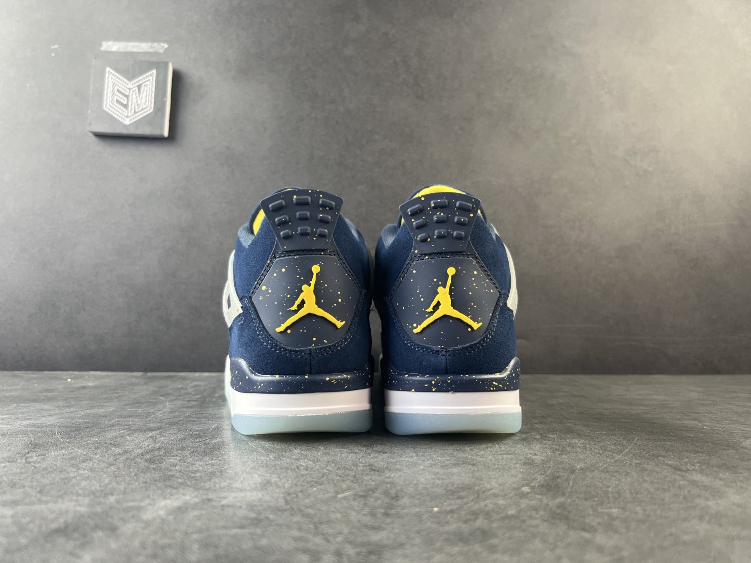 Air Jordan 4 Retro Michigan (PE)