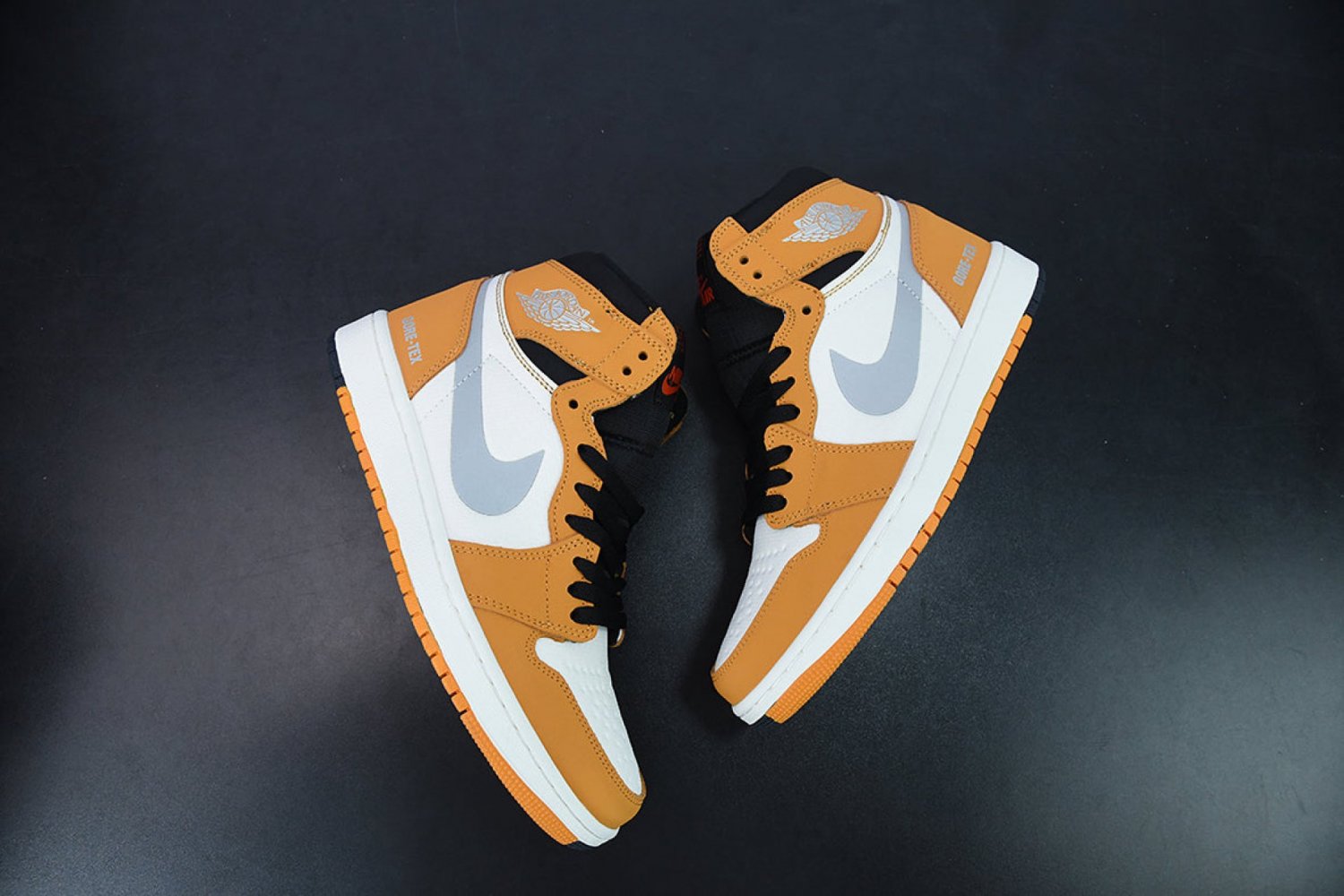 Jordan 1 High Element Gore Tex &acirc;��Light Curry&acirc;��