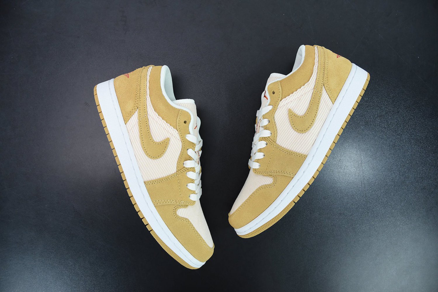 Jordan 1 Low SE &acirc;��Twine&acirc;��