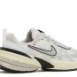 Wmns V2K Run Summit White