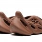 Yeezy Foam Runner Clay Red