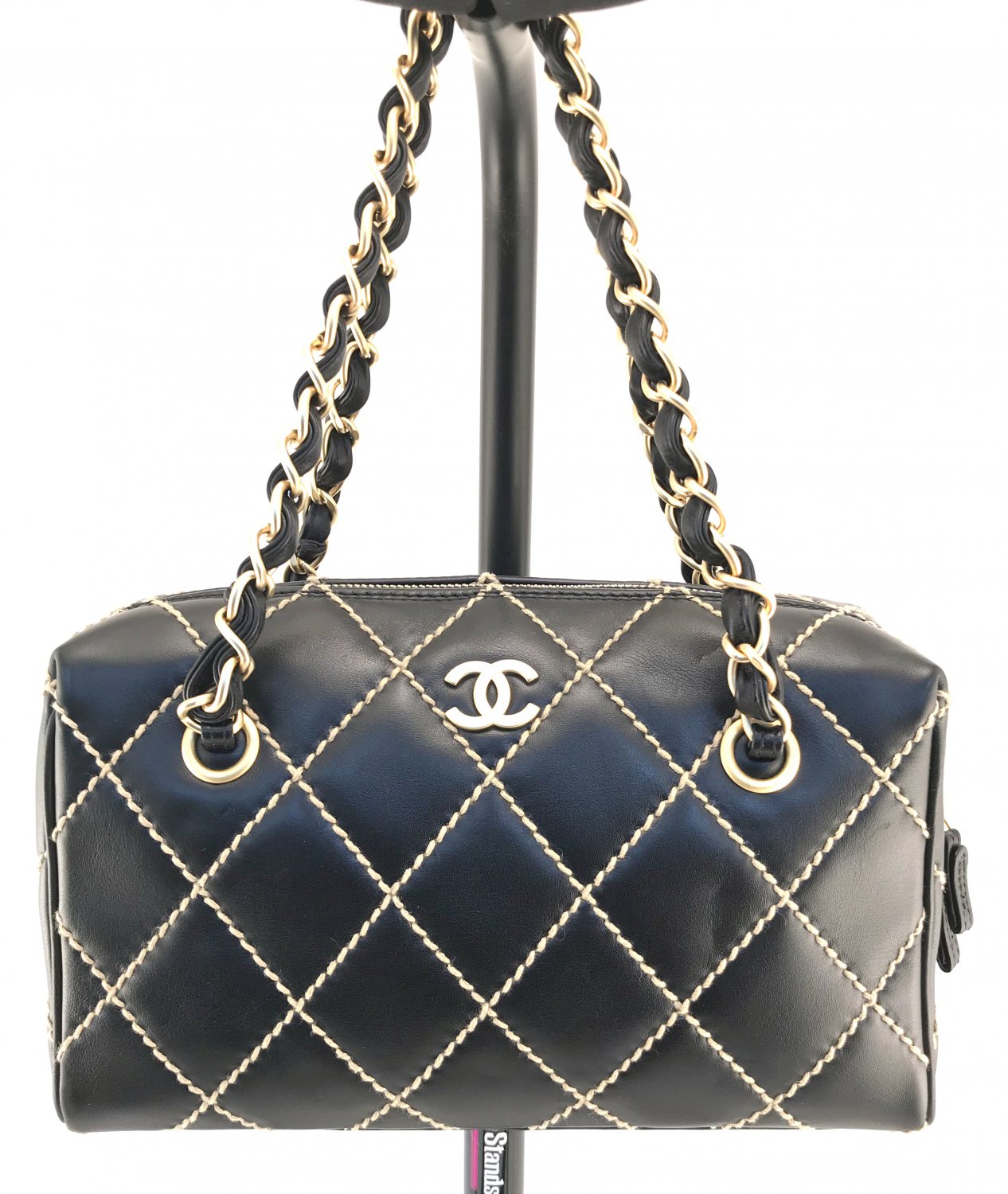 Authentic NWT Chanel Quilted CC Double Chain Leather Bag - Black