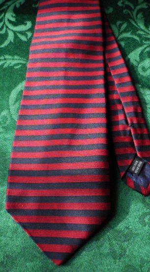 Roundtree and Yorke Silk Tie Red Navy Handmade Italy