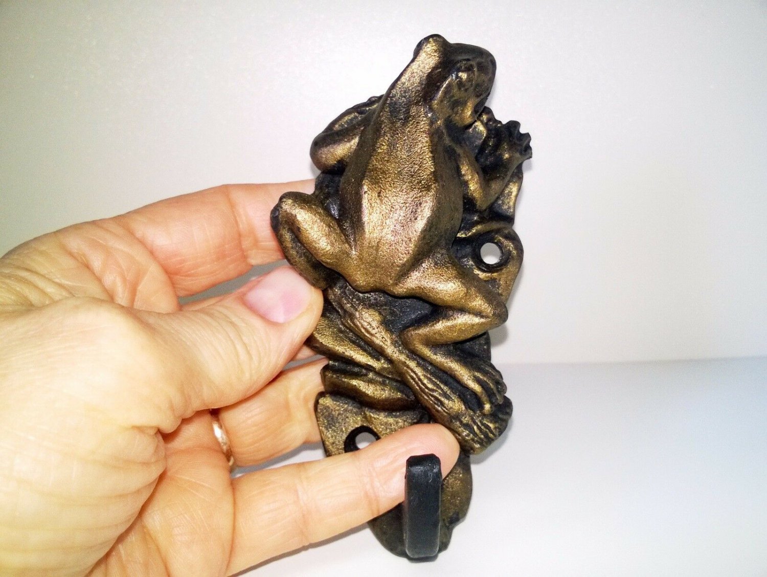 Frog Cast Iron hook hanger metal product art casting made in Russia