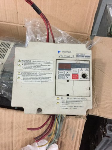 Yaskawa CIMR-J7AA23P7 Used 1PCS