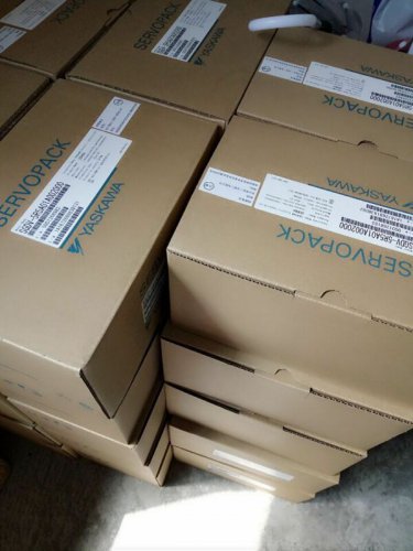 Yaskawa SGDJ-01AP New In Box