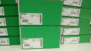 SCHNEIDER BMEP584020 New in Box