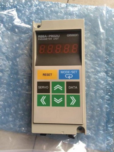 OMRON  R88A-PR02U   R88APR02U  NEW