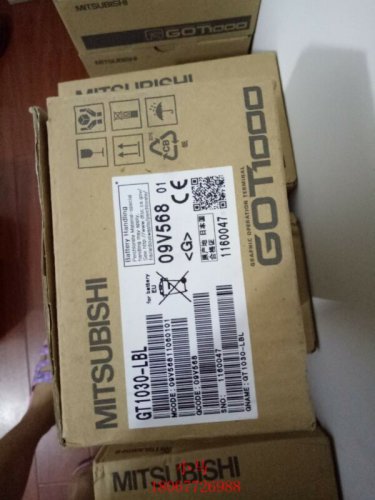MITSUBISHI GT1030-LBL New IN Box 1pcs