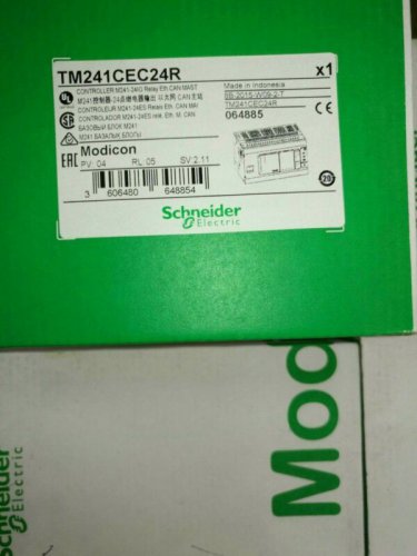 SCHNEIDER TM241CEC24R New In Box