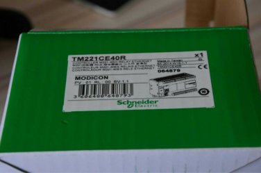 SCHNEIDER TM221CE40R New In Box