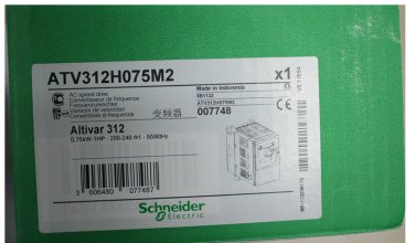SCHNEIDER  ATV312H075M2 NEW IN BOX 1PCS