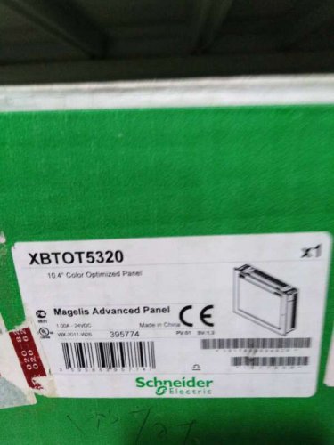 SCHNEIDER XBTOT5320 New In Box