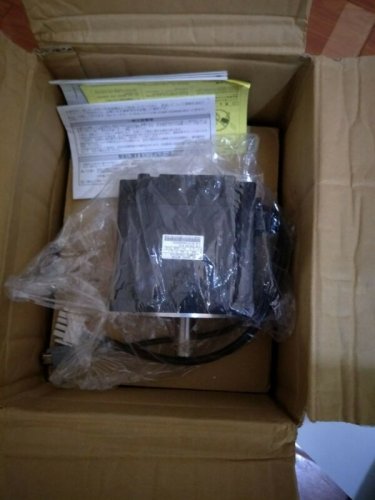 NEW ORIGINAL YASKAWA  SERVO MOTOR SGMPS-15ACA61-E EXPEDITED SHIPPING