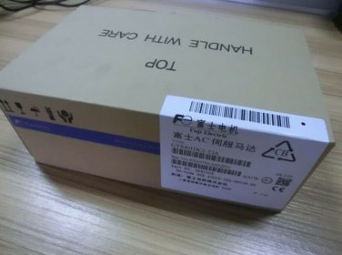 NEW FUJI AC SERVO MOTOR GYS401DC2-T2A GYS401DC2T2A EXPEDITED SHIPPING