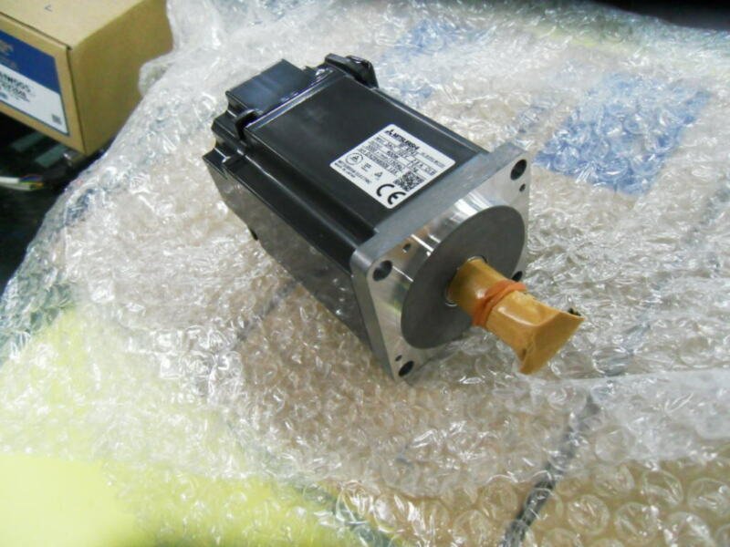 1PC MITSUBISHI AC SERVO MOTOR HF-KP43 NEW ORIGINAL