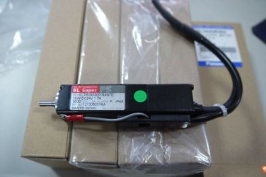 NEW ORIGINAL SANYO DENKI SERVO MOTOR N510043454AA P50B02001BXS7D FREE SHIPPING